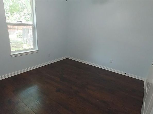 317  Washington Street , Garland Texas 75040