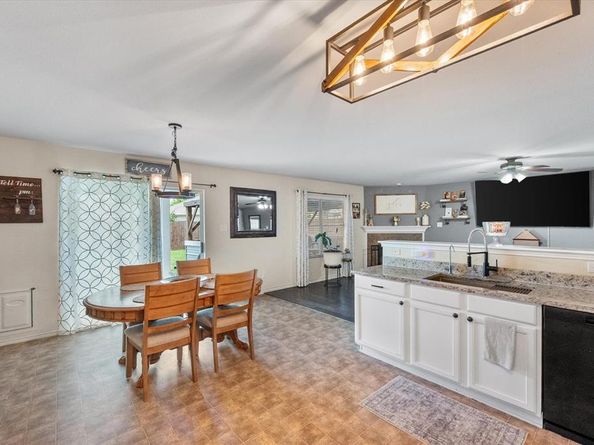 1704  Village Park Court , Burleson Texas 76028