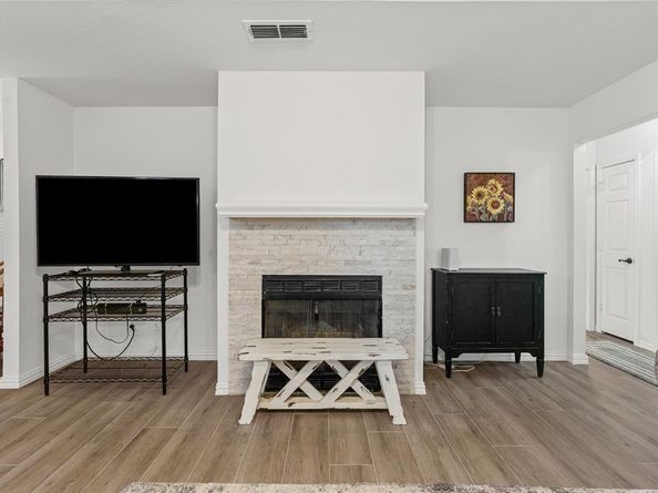 9013  Topperwind Court , Fort Worth Texas 76134