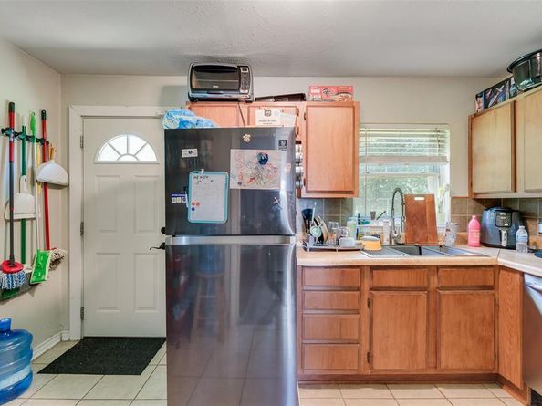 2136  Evergreen Street , Garland Texas 75041