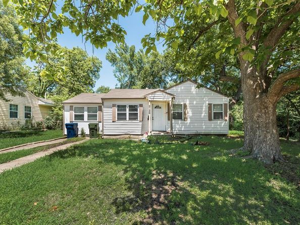 2136  Evergreen Street , Garland Texas 75041