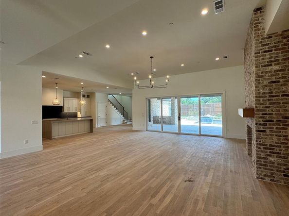 4074 S Better Drive , Dallas Texas 75229