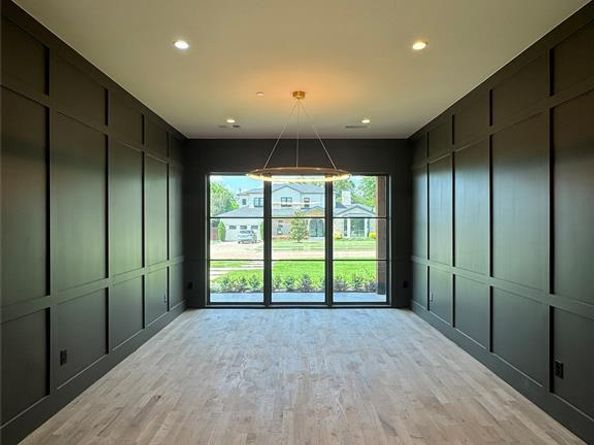 4074 S Better Drive , Dallas Texas 75229