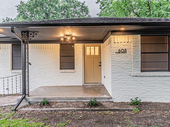 608  Laurel Street , Lancaster Texas 75134