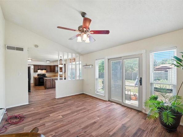 4128  Staghorn Circle S, Fort Worth Texas 76137