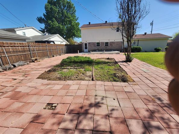2931 W 11th Street , Irving Texas 75060
