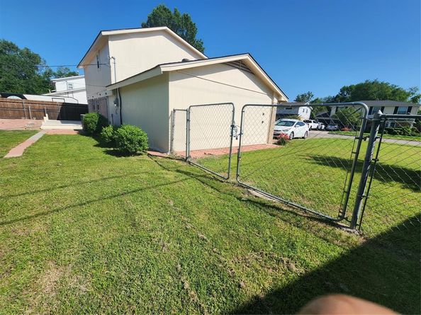 2931 W 11th Street , Irving Texas 75060