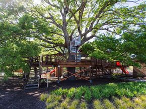 1821  Jade Forest Lane , Mesquite Texas 75181