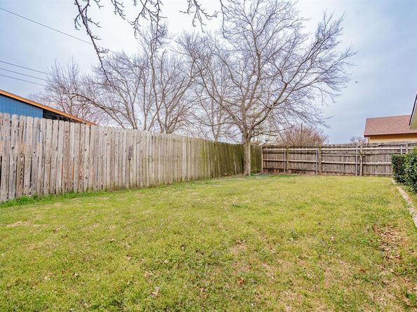 10906  Listi Drive , Dallas Texas 75238