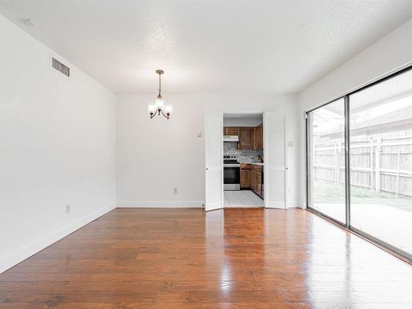 10906  Listi Drive , Dallas Texas 75238