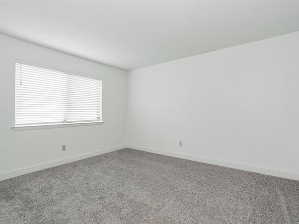 10906  Listi Drive , Dallas Texas 75238