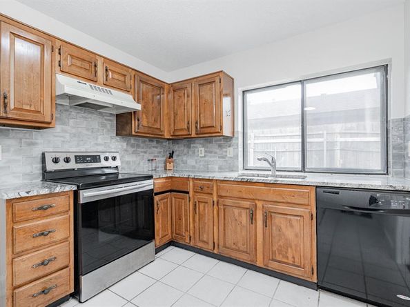 10906  Listi Drive , Dallas Texas 75238