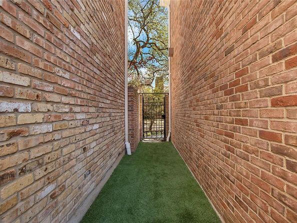 7615  Marquette Street , Dallas Texas 75225
