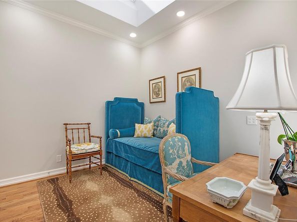 7615  Marquette Street , Dallas Texas 75225