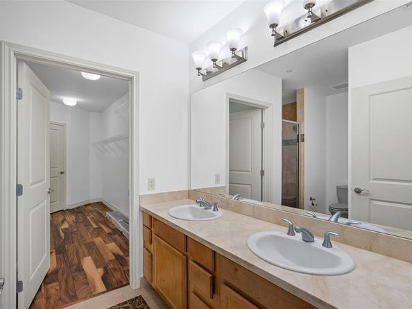 500  Throckmorton Street  1104, Fort Worth Texas 76102