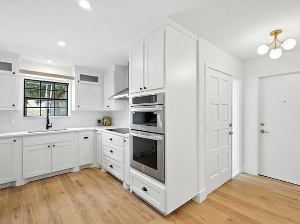2143  Kessler Court  38, Dallas Texas 75208