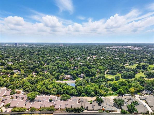 2143  Kessler Court  38, Dallas Texas 75208