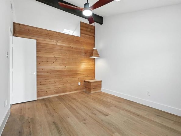 2143  Kessler Court  38, Dallas Texas 75208