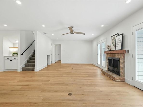 2143  Kessler Court  38, Dallas Texas 75208