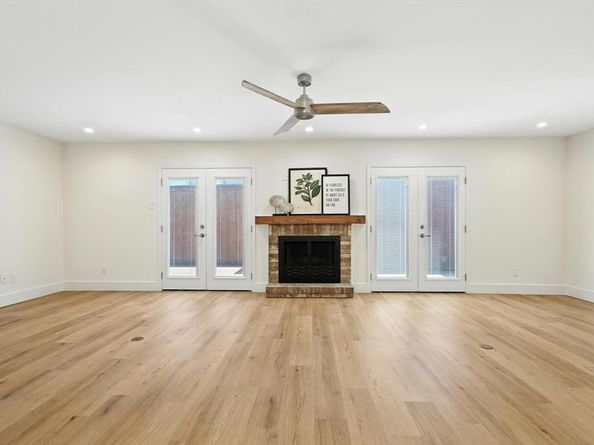 2143  Kessler Court  38, Dallas Texas 75208