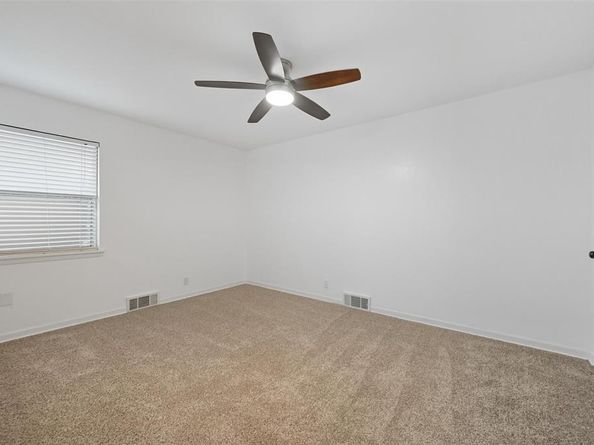 1310 W Cedar Street , Arlington Texas 76012