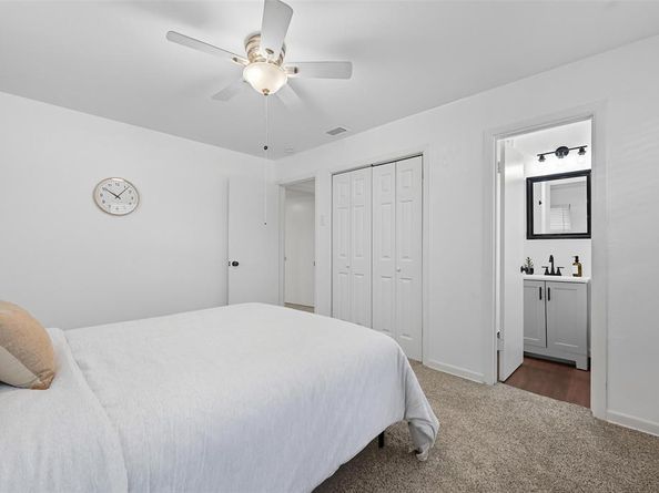 1310 W Cedar Street , Arlington Texas 76012