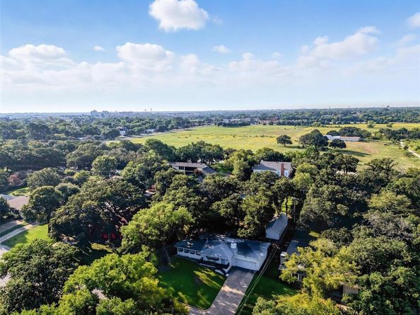 1310 W Cedar Street , Arlington Texas 76012