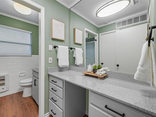 1310 W Cedar Street , Arlington Texas 76012