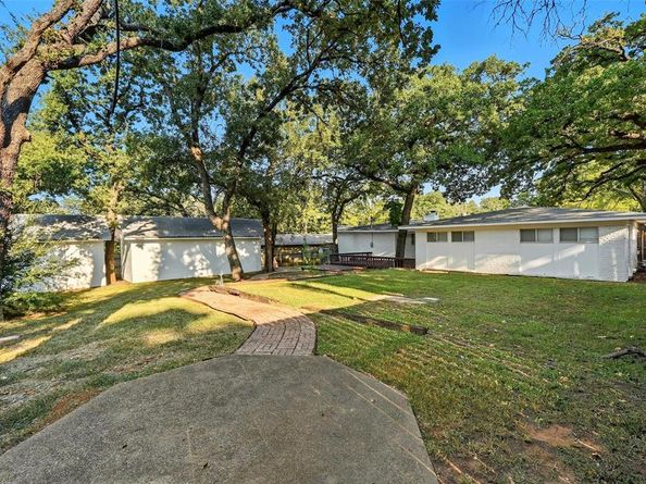 1310 W Cedar Street , Arlington Texas 76012