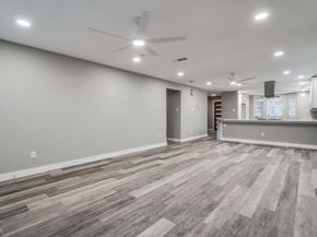 2617  birmingham Avenue , Dallas Texas 75215