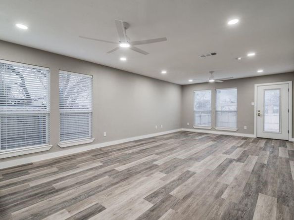 2617  birmingham Avenue , Dallas Texas 75215