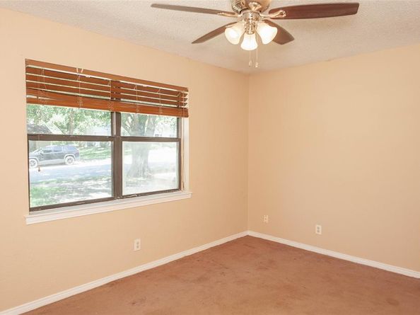 146 S Crestwood Boulevard , DeSoto Texas 75115