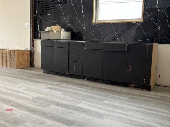 1401  Seegar Street , Dallas Texas 75215