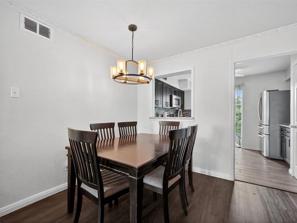 3609  Parkridge Drive  204, Dallas Texas 75234