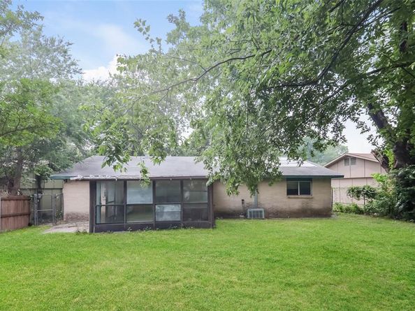 214  Independence Drive , Garland Texas 75043