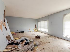 214  Independence Drive , Garland Texas 75043