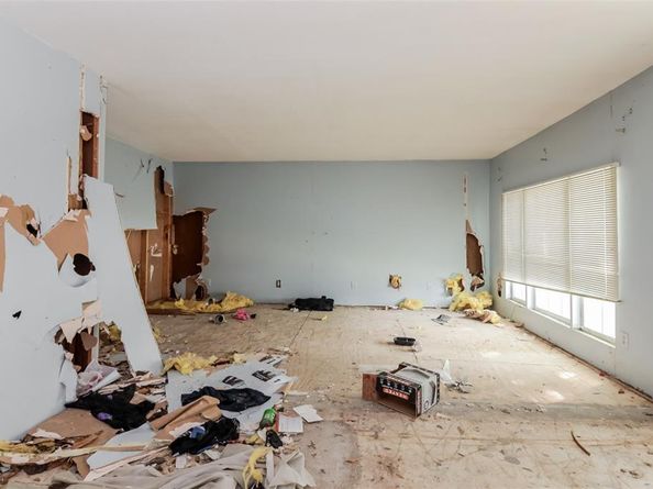 214  Independence Drive , Garland Texas 75043