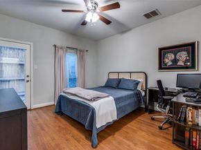 907  City Side Lane , Dallas Texas 75201