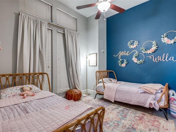 907  City Side Lane , Dallas Texas 75201