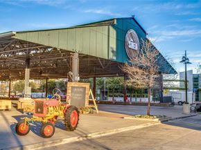 907  City Side Lane , Dallas Texas 75201
