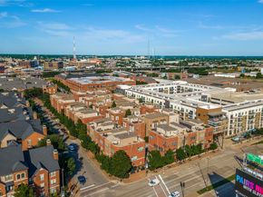 907  City Side Lane , Dallas Texas 75201