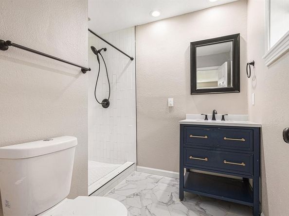 4241  Whitfield Avenue , Fort Worth Texas 76109