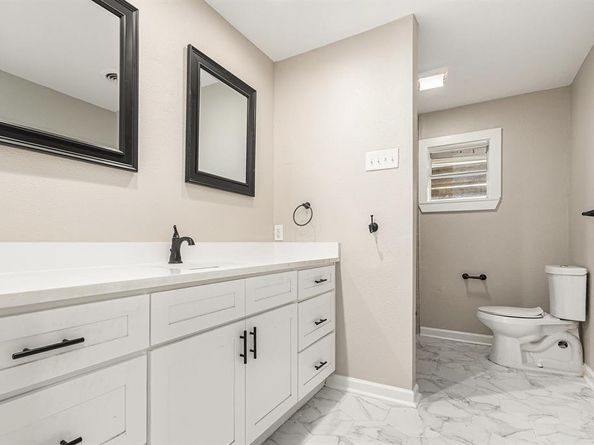 4241  Whitfield Avenue , Fort Worth Texas 76109
