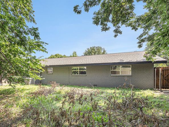 4241  Whitfield Avenue , Fort Worth Texas 76109