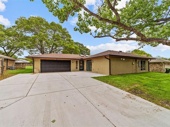 2500  Mollimar Drive , Plano Texas 75075
