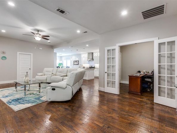 1609  15th Place , Plano Texas 75074