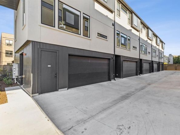 2916  Hawthorne Avenue  101, Dallas Texas 75219