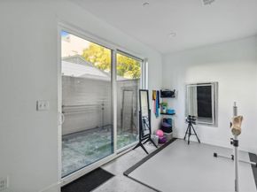2916  Hawthorne Avenue  101, Dallas Texas 75219
