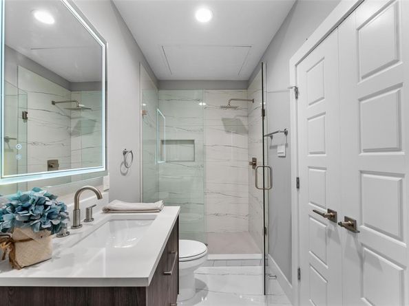 115  Merritt Street  302, Fort Worth Texas 76114