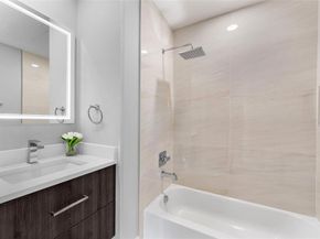 115  Merritt Street  302, Fort Worth Texas 76114